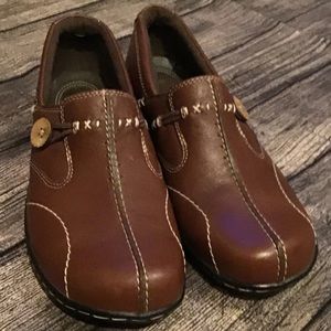 Clarks Loafers Sz 7 NWOT